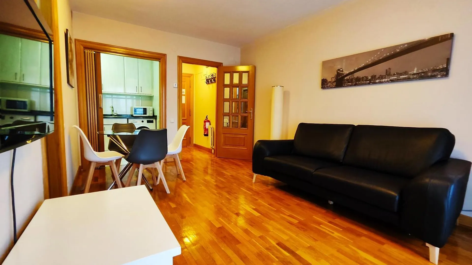 Gestion De Alojamientos Apartments Pamplona 0*,