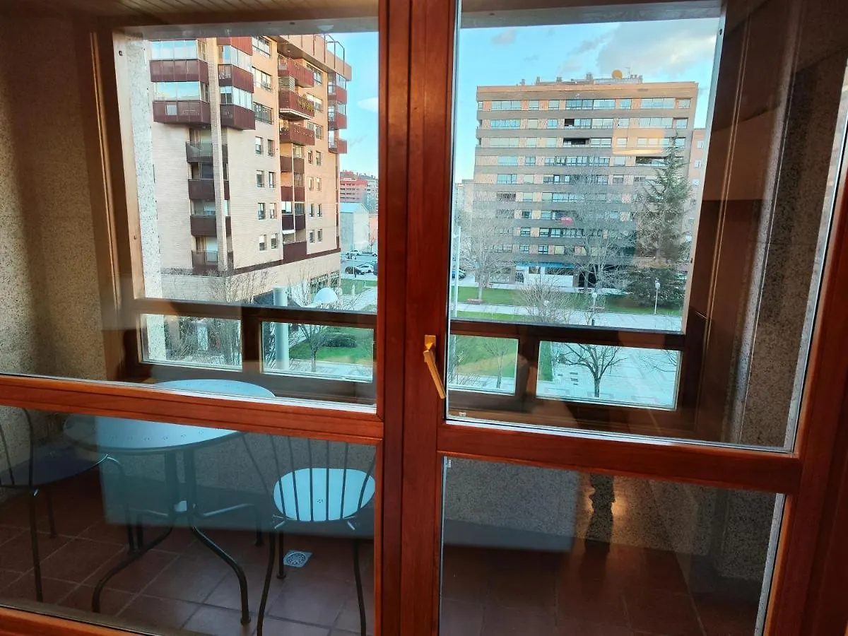 Gestion De Alojamientos Apartments Pamplona Spanien