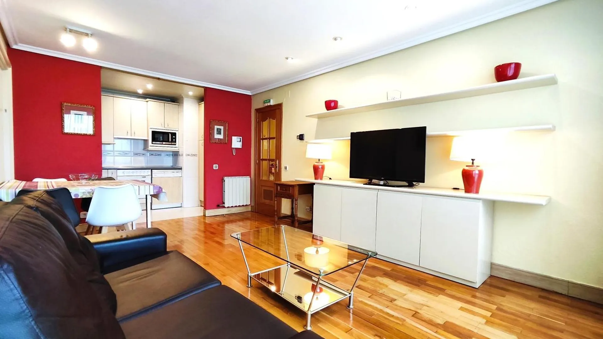 Gestión de Alojamientos Apartments Pamplona 0*,  Espanha