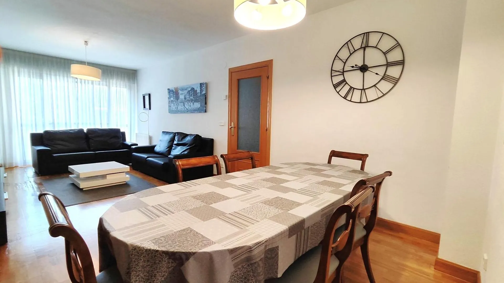 Gestión de Alojamientos Apartments Pamplona Espanha